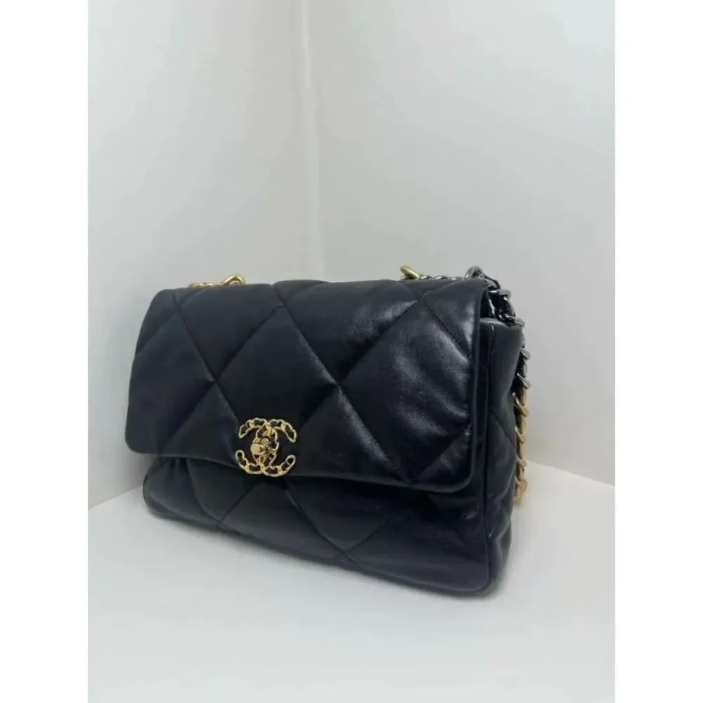 Chanel Women Pre-Loved Bag Very Good Condition
